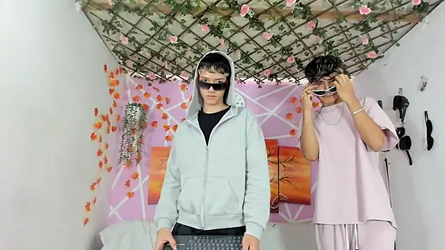 Snapshot of Fresahot2005 chatting on March 2025 07:48:02 PM Fresahot2005 online show from March 2025 07:48:02 PM