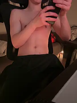 Snapshot of gostos__oo chatting on April 2026 12:19:01 AM gostos oo online show from April 2026 12:19:01 AM