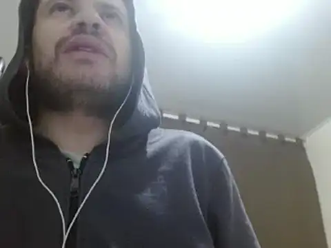 camiloking1720 online show from February 2025 04:47:01 PM