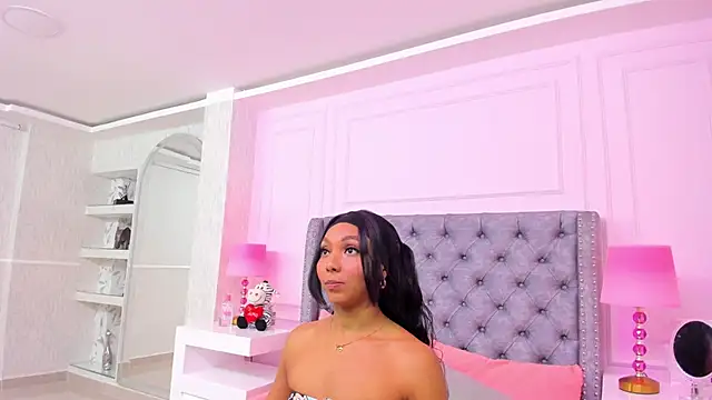 HaileeRoberts online show from January 2025 12:07:02 PM