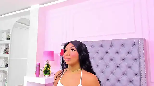 HaileeRoberts online show from November 2025 12:20:01 PM