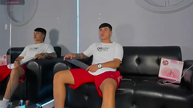 Cristopher strong online show from January 2025 12:26:01 PM