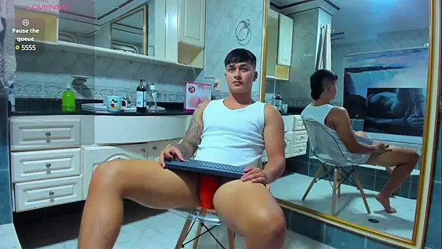 Cristopher strong online show from February 2025 03:52:02 AM