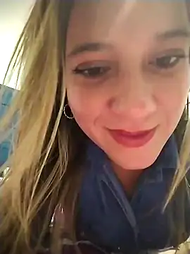 Snapshot of ELEKTRA_LUXURY chatting on February 2025 06:11:02 AM ELEKTRA LUXURY online show from February 2025 06:11:02 AM