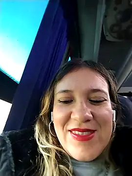 Snapshot of ELEKTRA_LUXURY chatting on February 2025 10:48:01 PM ELEKTRA LUXURY online show from February 2025 10:48:01 PM
