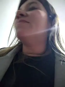 Snapshot of ELEKTRA_LUXURY chatting on March 2025 02:47:02 AM ELEKTRA LUXURY online show from March 2025 02:47:02 AM