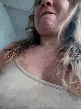 Snapshot of ELEKTRA_LUXURY chatting on March 2025 03:38:02 PM ELEKTRA LUXURY online show from March 2025 03:38:02 PM