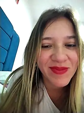 Snapshot of ELEKTRA_LUXURY chatting on March 2025 01:56:01 AM ELEKTRA LUXURY online show from March 2025 01:56:01 AM