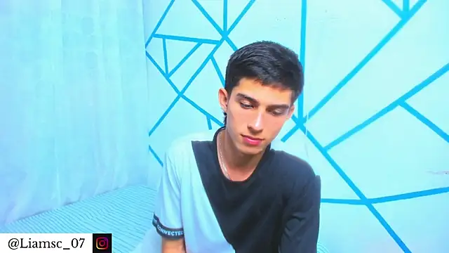 liam scott77 online show from November 2025 01:37:01 AM