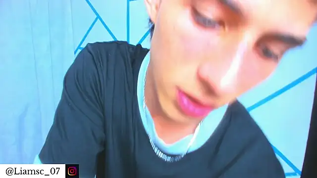 liam scott77 online show from November 2025 10:48:02 PM