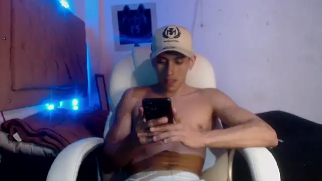 Snapshot of Iruma_fat_dick777 chatting on February 2025 04:10:01 PM Iruma fat dick777 online show from February 2025 04:10:01 PM
