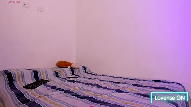 Apriilpeach  online show from January 2025 11:48:01 PM