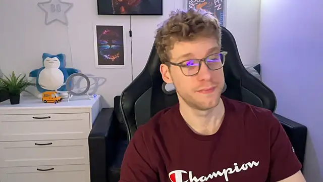 BlueEyedTallGuy94 online show from January 2025 01:58:01 AM