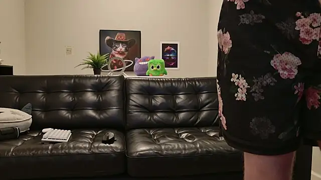 BlueEyedTallGuy94 online show from October 2025 01:01:02 AM