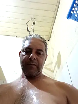 Snapshot of gordonunes chatting on February 2026 02:15:01 AM gordonunes online show from February 2026 02:15:01 AM