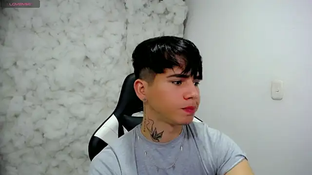 Tayson Rivers online show from November 2025 03:28:01 AM