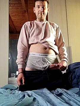 Snapshot of TheKing966 chatting on March 2026 01:17:01 PM TheKing966 online show from March 2026 01:17:01 PM