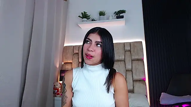 little sophie18 online show from February 2025 11:15:02 PM