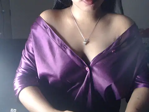 DevilErin online show from November 2025 01:42:02 PM