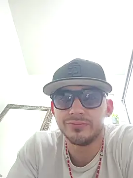 kevinsito1 online show from May 2026 04:24:01 PM