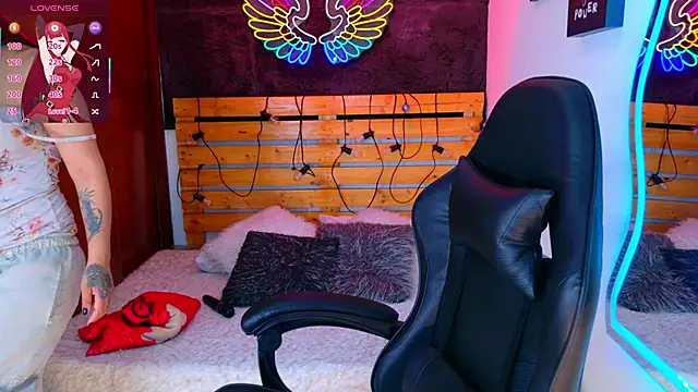 meghan nill online show from April 2026 03:01:04 AM