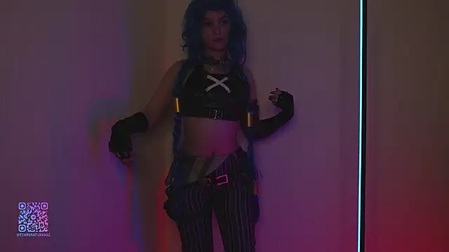 sarahUwU online show from September 2025 06:09:01 PM