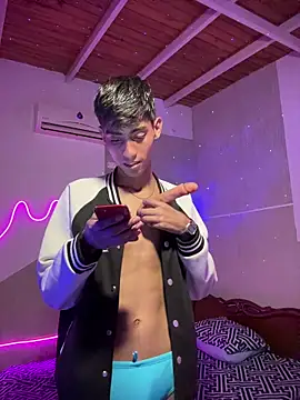 Mauuu18 online show from October 2025 02:36:02 AM