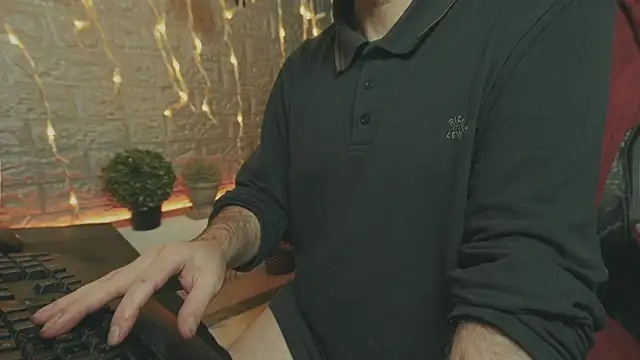 alex-volo online show from December 2025 08:32:02 AM