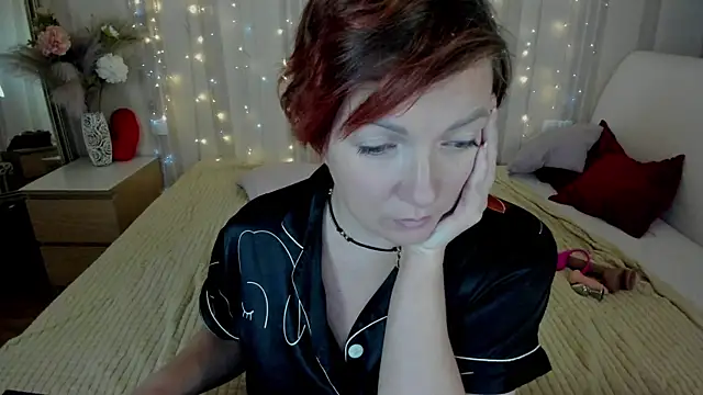 Snapshot of Katherine_Fox chatting on March 2025 11:19:01 AM Katherine Fox online show from March 2025 11:19:01 AM