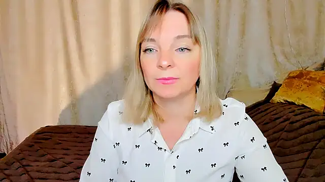 Regina  blue online show from November 2025 02:30:02 PM