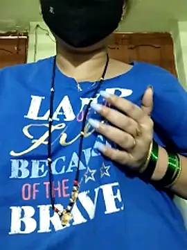 Snapshot of Kashish_18 chatting on May 2026 07:26:02 AM Kashish 18 online show from May 2026 07:26:02 AM