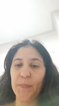 Snapshot of tiniticox chatting on May 2026 11:06:02 AM tiniticox online show from May 2026 11:06:02 AM