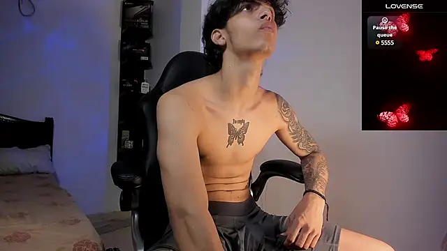 Snakebutterfly online show from March 2025 04:35:01 AM