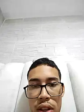 DeformedNome online show from September 2025 07:28:01 PM