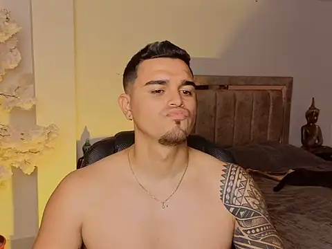 Snapshot of Axel_Big_cock chatting on July 2026 02:22:01 AM Axel Big cock online show from July 2026 02:22:01 AM