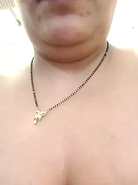 Snapshot of sneha_rose chatting on December 2024 08:18:01 PM sneha rose online show from December 2024 08:18:01 PM