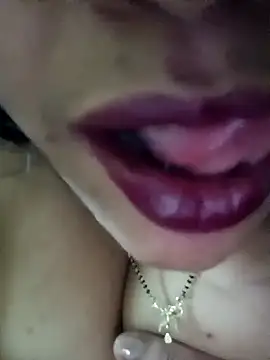 Snapshot of sneha_rose chatting on January 2025 08:24:01 AM sneha rose online show from January 2025 08:24:01 AM