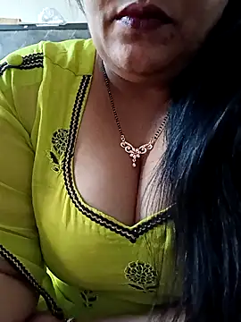 Snapshot of sneha_rose chatting on February 2025 04:48:01 AM sneha rose online show from February 2025 04:48:01 AM