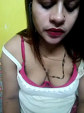 Snapshot of Sexyranibhabhi chatting on April 2026 02:33:01 PM Sexyranibhabhi online show from April 2026 02:33:01 PM