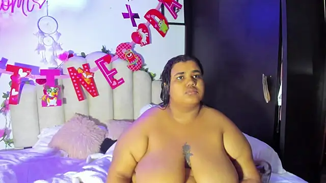 NaomiAsha online show from February 2025 11:40:02 AM