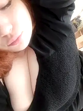 Snapshot of HaleyRoute chatting on November 2025 03:56:01 PM HaleyRoute online show from November 2025 03:56:01 PM