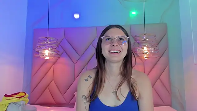 AngelaaCute  online show from June 2026 12:07:02 PM