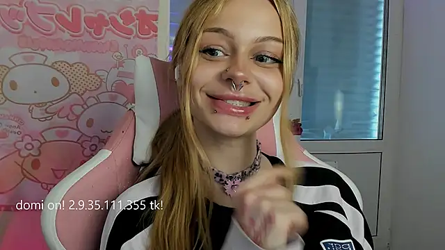 Snapshot of shy_melony chatting on May 2026 06:31:02 AM shy melony online show from May 2026 06:31:02 AM