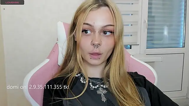 Snapshot of shy_melony chatting on May 2026 12:23:02 PM shy melony online show from May 2026 12:23:02 PM