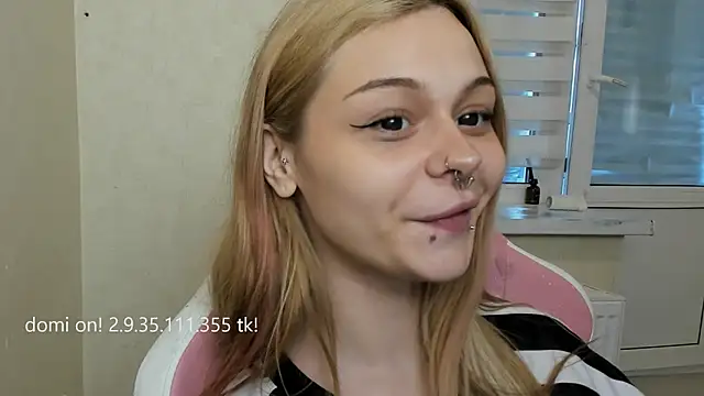 Snapshot of shy_melony chatting on June 2026 01:02:01 PM shy melony online show from June 2026 01:02:01 PM
