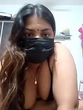 Hotmilfxox online show from December 2024 08:18:01 PM