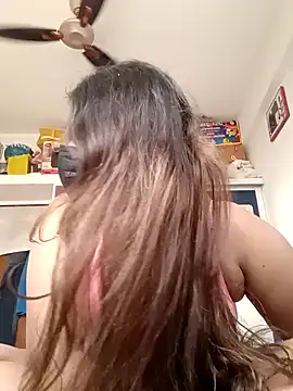 Hotmilfxox online show from December 2024 08:50:01 AM