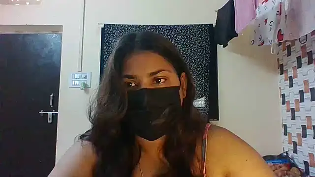 Snapshot of Hotmilfxox chatting on July 2026 08:07:02 AM Hotmilfxox online show from July 2026 08:07:02 AM