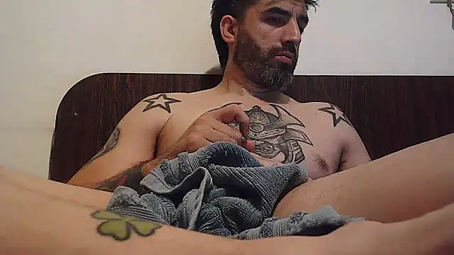 ozzypsico13 online show from December 2024 06:00:02 AM