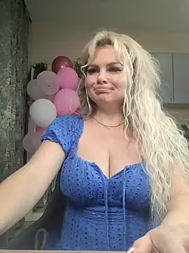 candy queeen online show from February 2025 02:39:02 AM